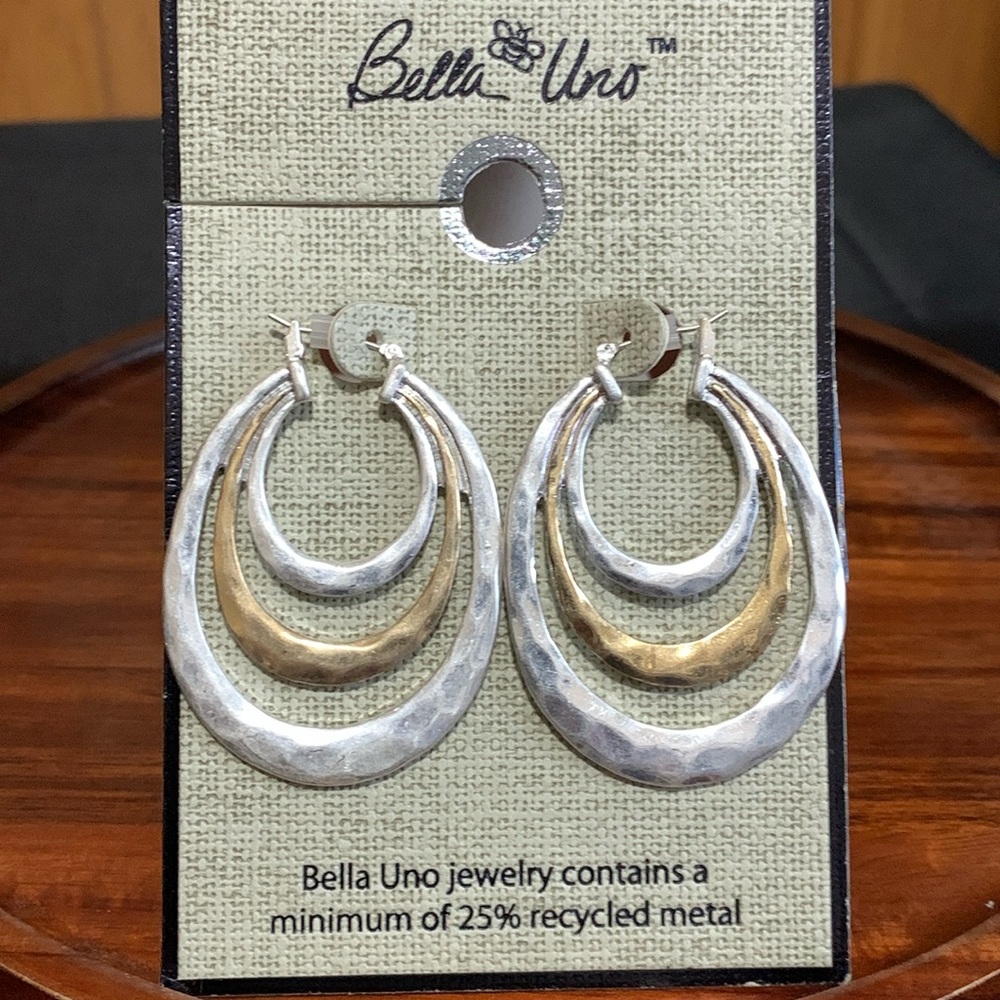 NWT Bella Uno two tone earrings